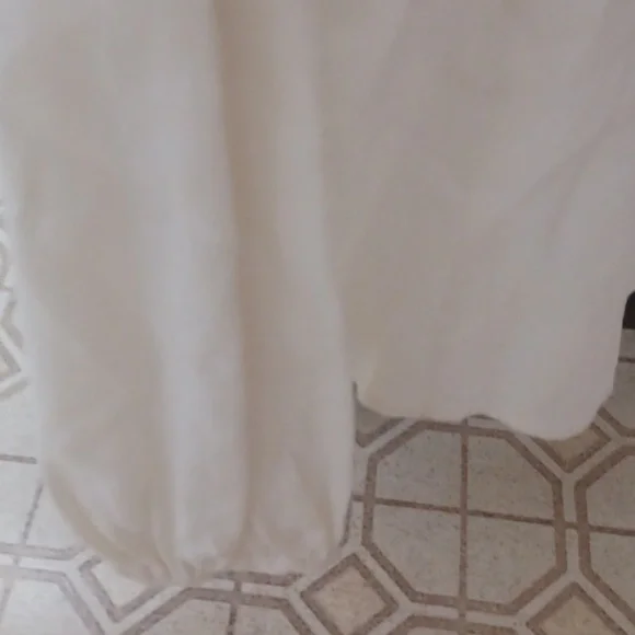 SIZE 10 ANN TAYLOR LOFT CREAM BLOUSE - Picture 4 of 5